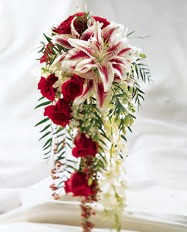 The FTD Here Comes the BRide Bouquet